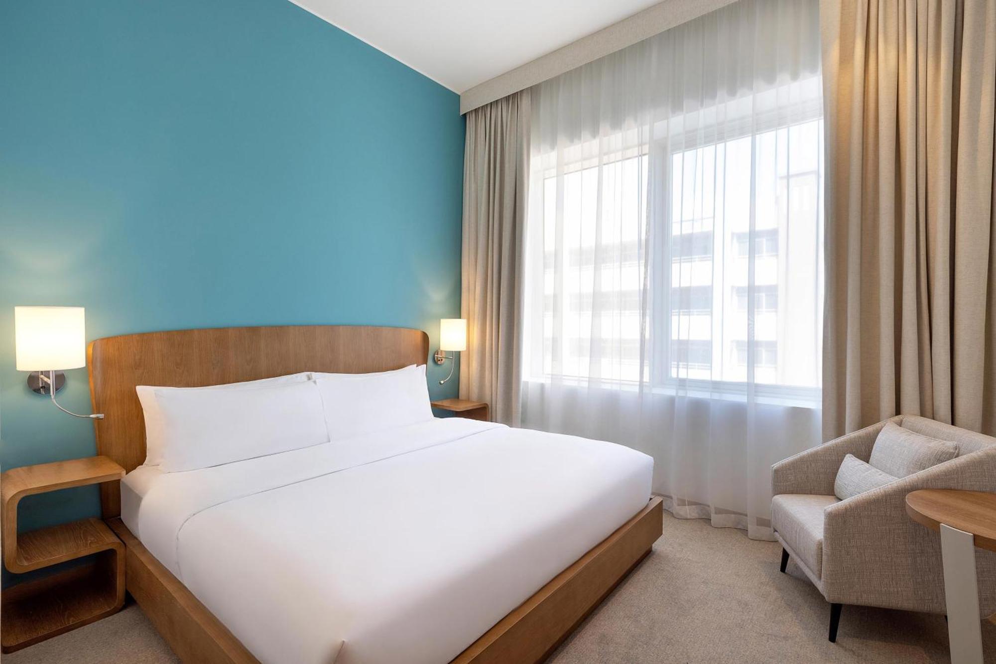 Hotel Element Al Mina, Jumeirah 3*